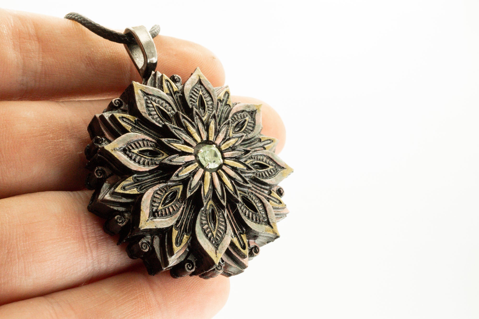 Elevated Pendant - Grandiose Dreams - 221