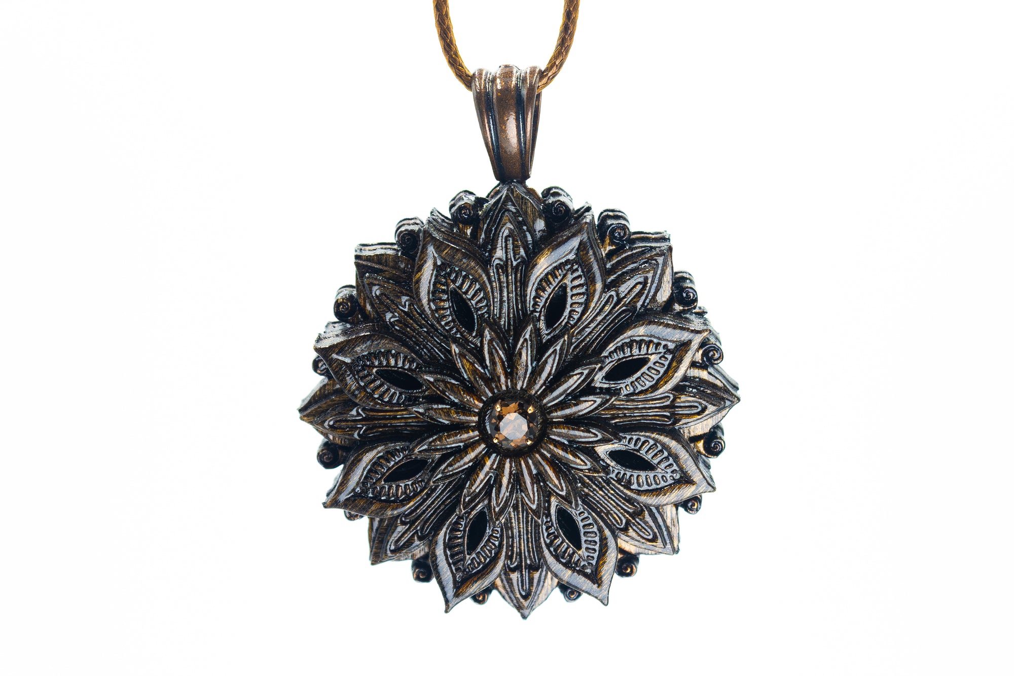 Dark Stain Grandiose Dreams - Smoky Quartz