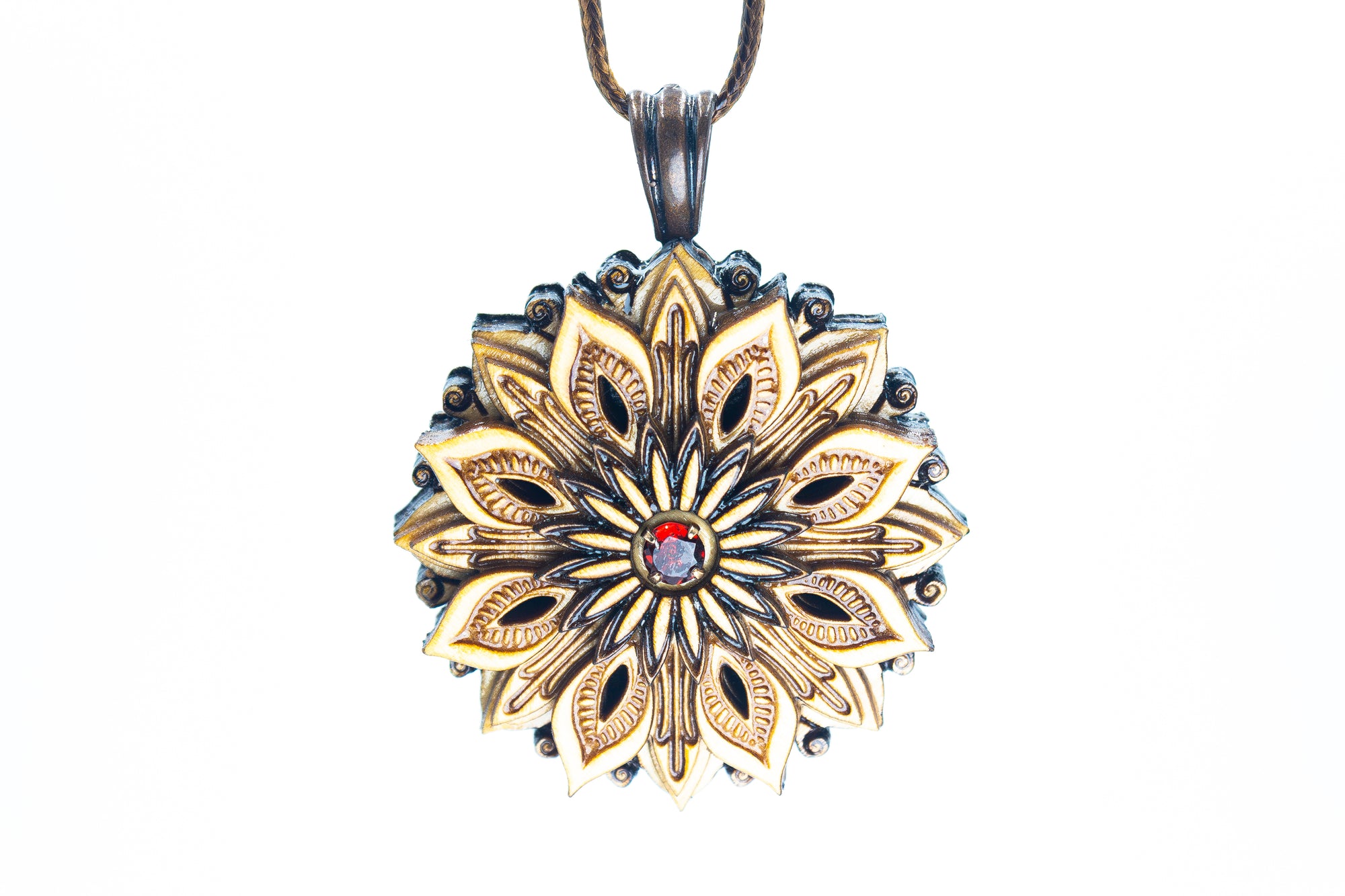 Light Stain Grandiose Dreams - Mozambique Garnet